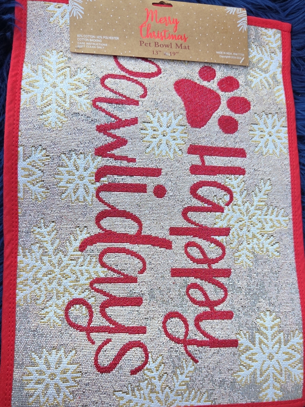 Source Unknown Red and Gold Merry Christmas Pet Bowl Mat